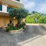 Mon Avec Terrasse Et Piscine Appartement *
