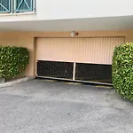 Mon Avec Terrasse Et Piscine