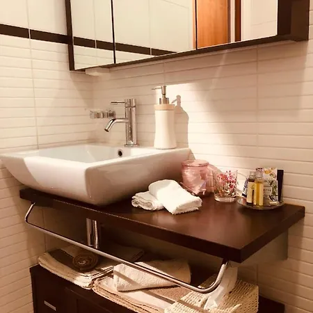 Mon Avec Terrasse Et Piscine דירה