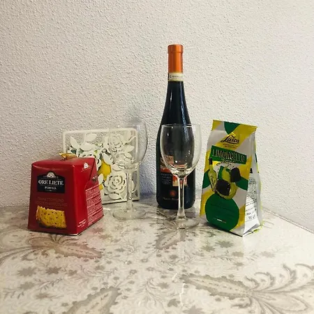 Mon Avec Terrasse Et Piscine *