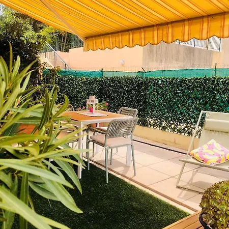 Mon Avec Terrasse Et Piscine דירה *