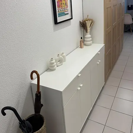Mon Avec Terrasse Et Piscine